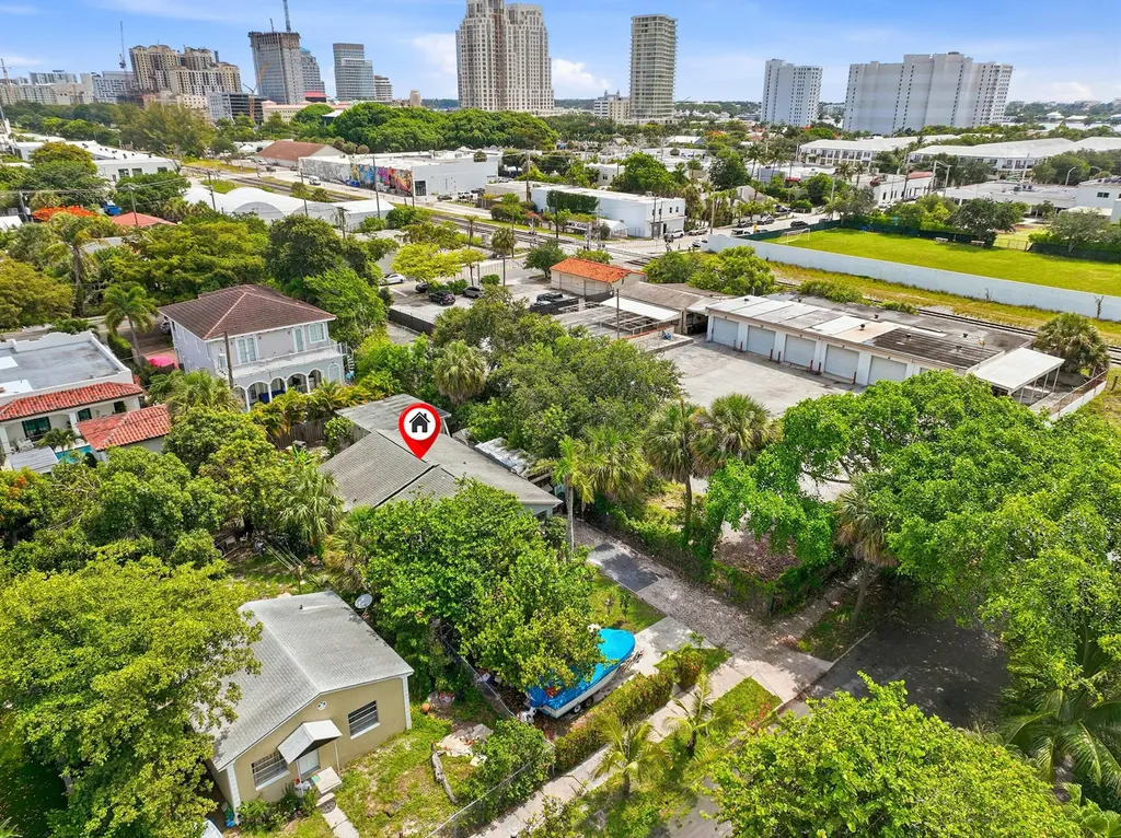 515 Biscayne Drive West Palm Beach FL 33401