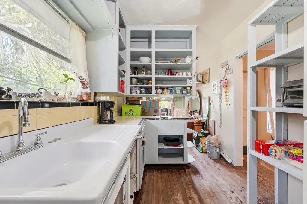 515 Biscayne Drive West Palm Beach FL 33401