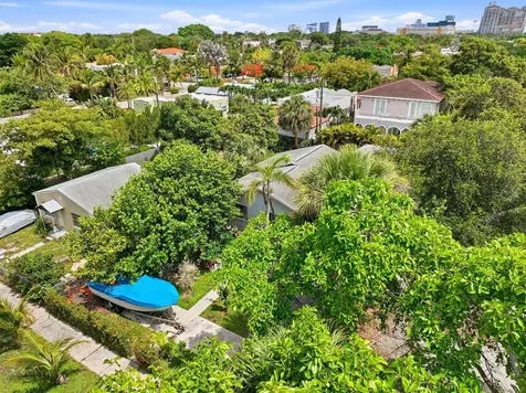 515 Biscayne Drive West Palm Beach FL 33401