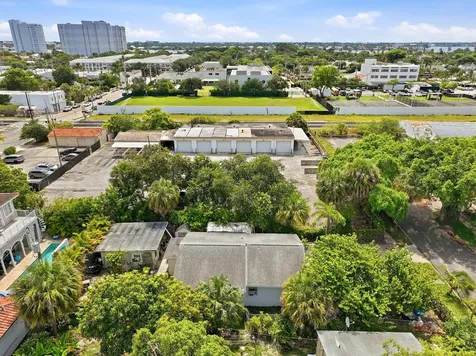515 Biscayne Drive West Palm Beach FL 33401
