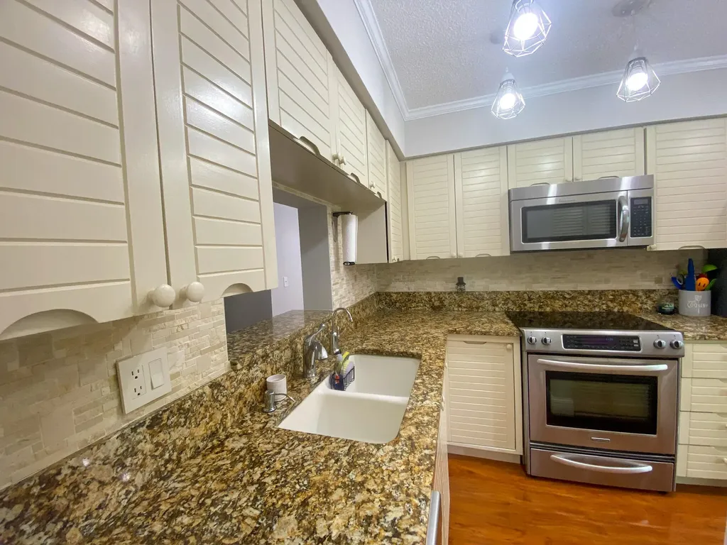 5884 Morningstar Circle Delray Beach FL 33484