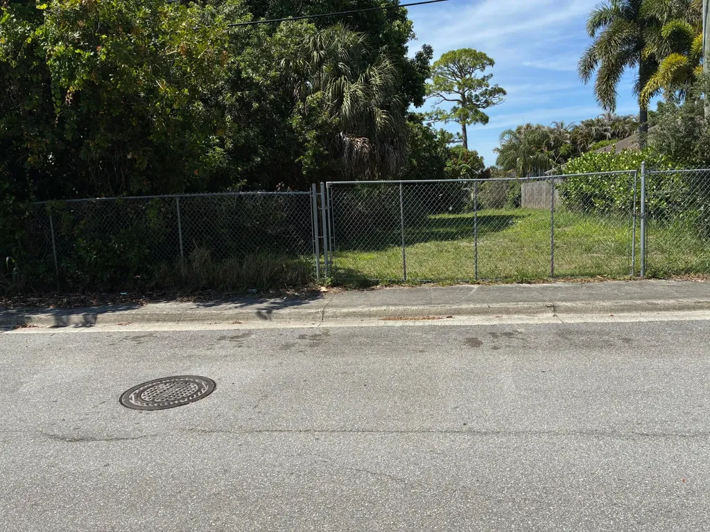 6755 1st Street Jupiter FL 33458