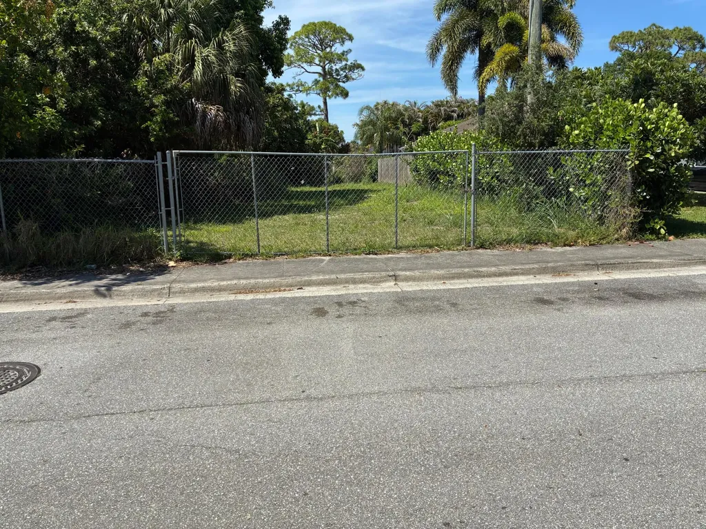 6755 1st Street Jupiter FL 33458