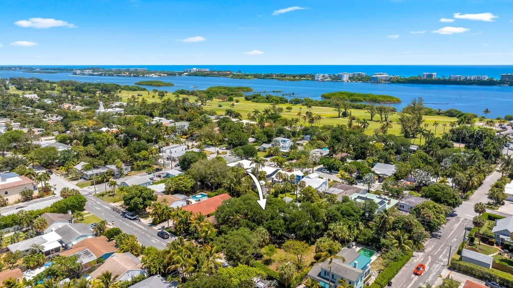 706 N Palmway B Lake Worth Beach FL 33460