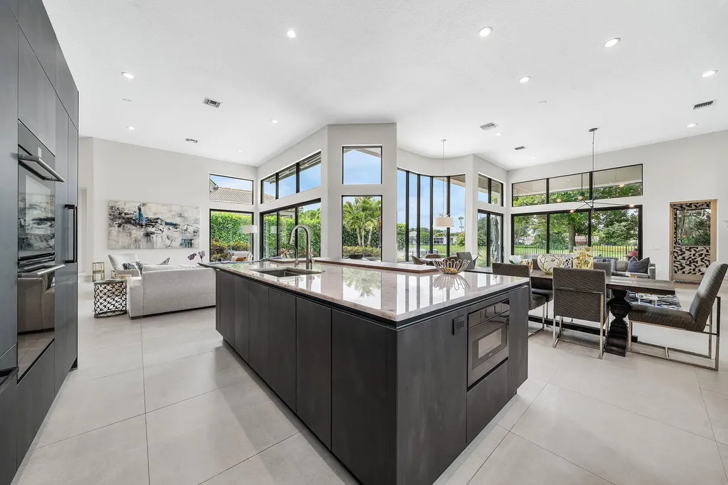 21 Somerset Drive Palm Beach Gardens FL 33418