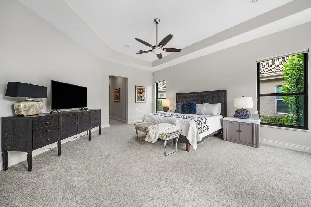 21 Somerset Drive Palm Beach Gardens FL 33418