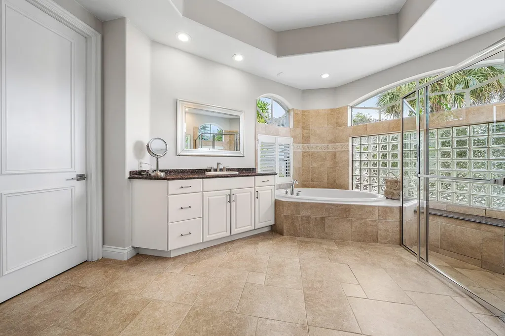 21 Somerset Drive Palm Beach Gardens FL 33418
