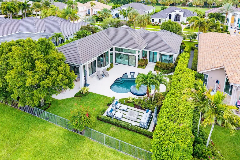 21 Somerset Drive Palm Beach Gardens FL 33418
