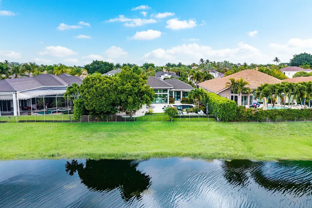 21 Somerset Drive Palm Beach Gardens FL 33418