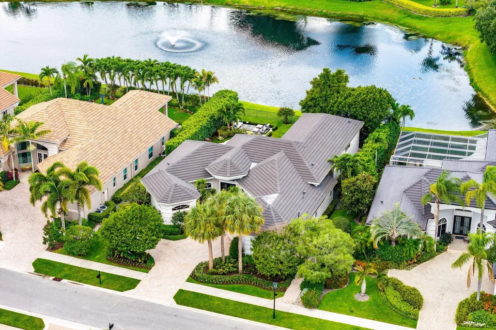 21 Somerset Drive Palm Beach Gardens FL 33418
