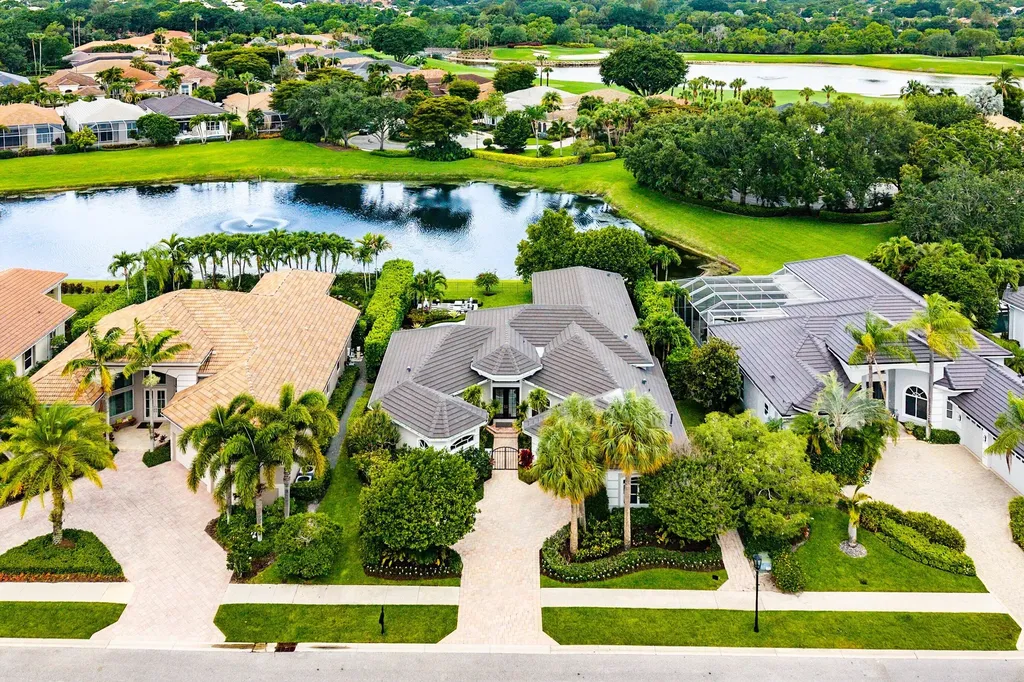 21 Somerset Drive Palm Beach Gardens FL 33418