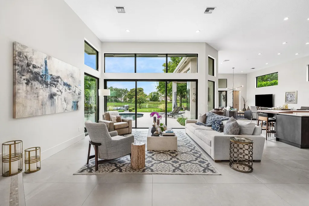 21 Somerset Drive Palm Beach Gardens FL 33418