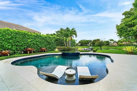 21 Somerset Drive Palm Beach Gardens FL 33418