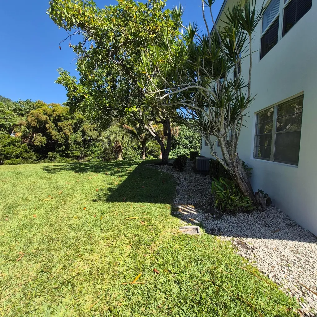 101 Northampton F West Palm Beach FL 33417