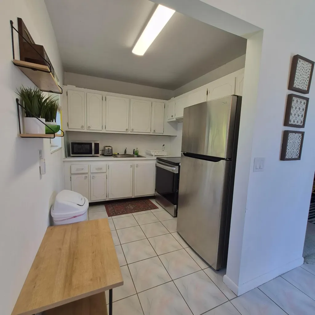101 Northampton F West Palm Beach FL 33417
