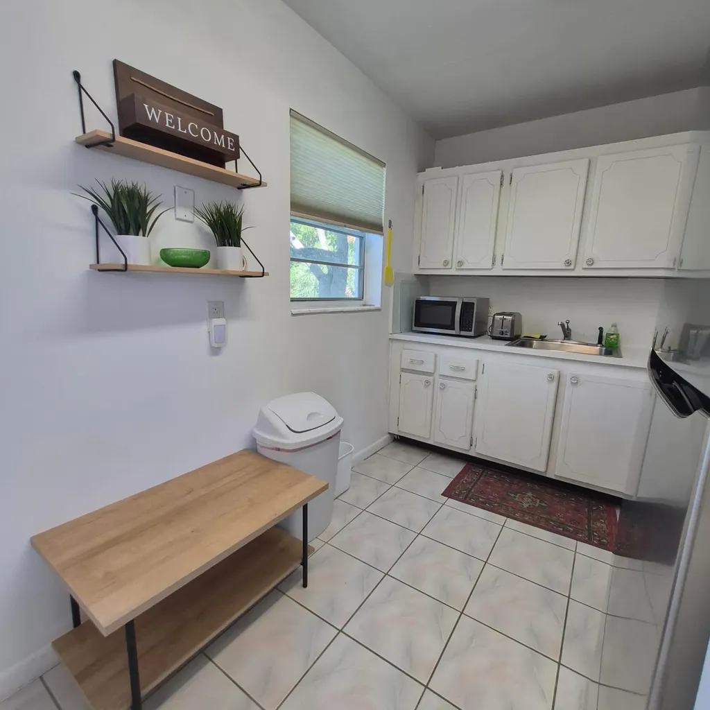 101 Northampton F West Palm Beach FL 33417