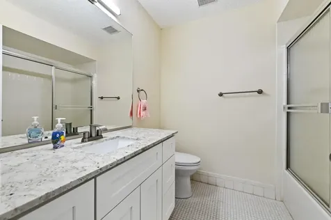 8515 Lake Point Court Lake Worth FL 33467