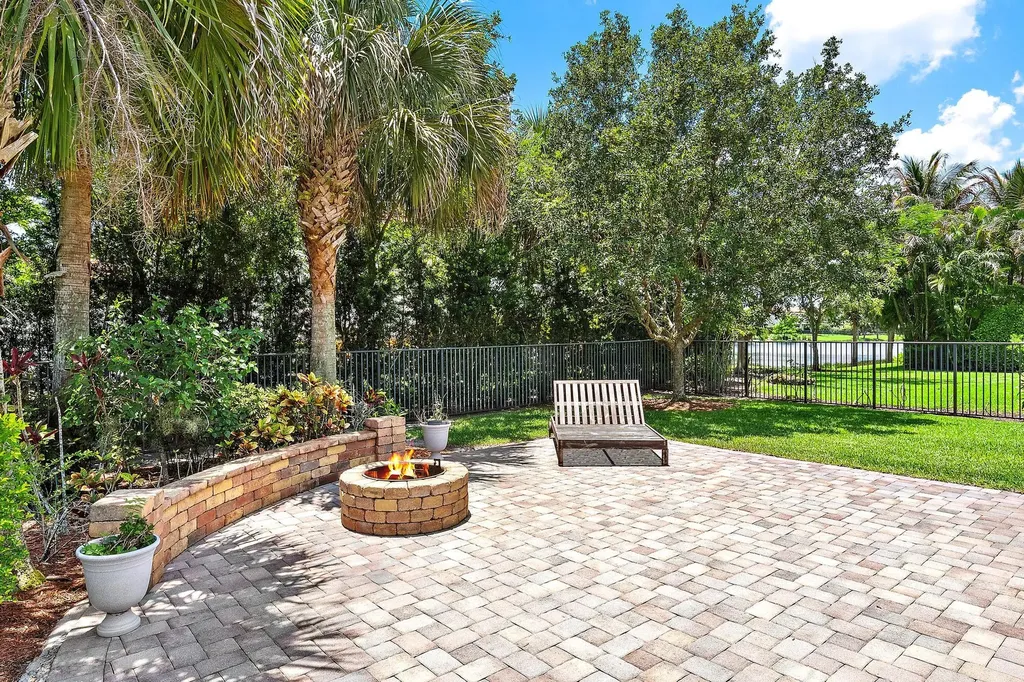 102 Crab Cay Way Jupiter FL 33458