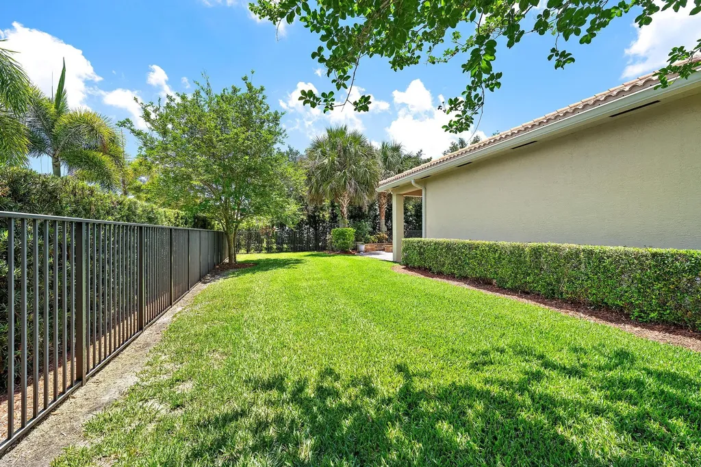 102 Crab Cay Way Jupiter FL 33458