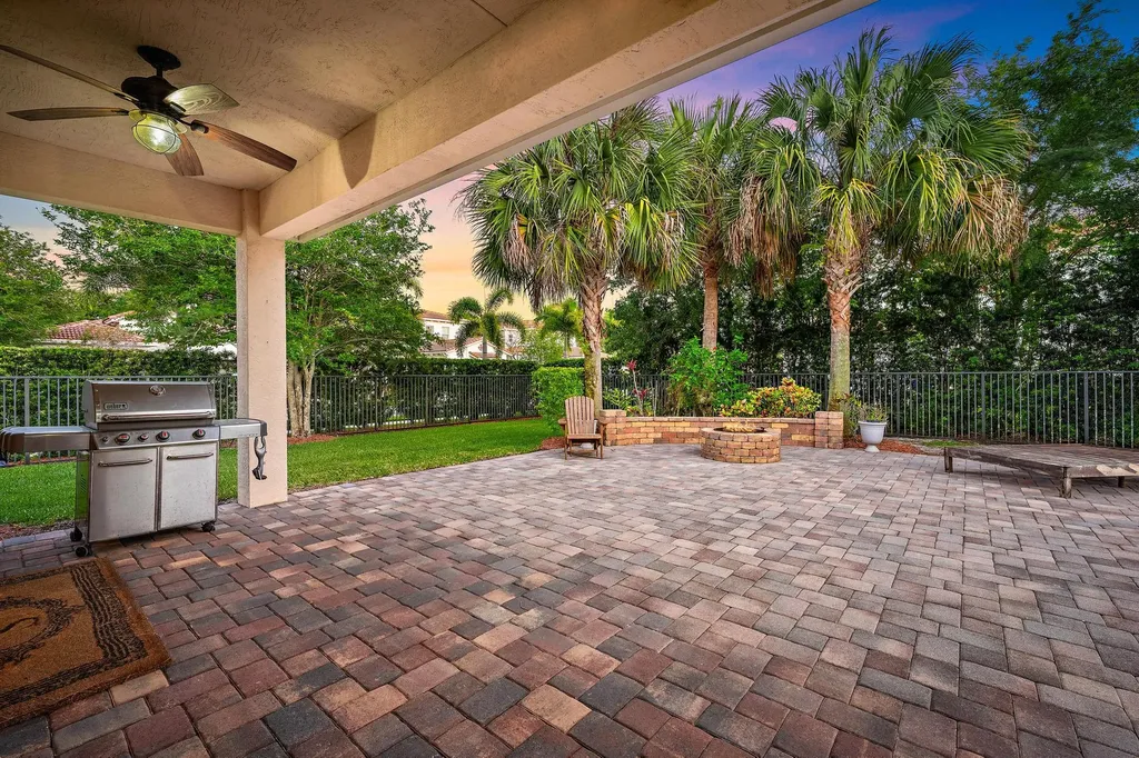 102 Crab Cay Way Jupiter FL 33458