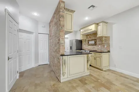 6306 Crescent Lake Way Greenacres FL 33463