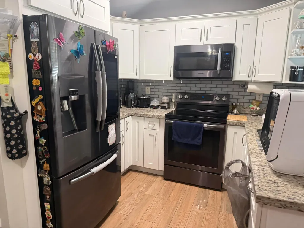 1070 NE 158th Street North Miami Beach FL 33162