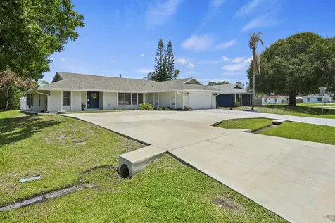1893 SW Angelico Lane Port St Lucie FL 34984