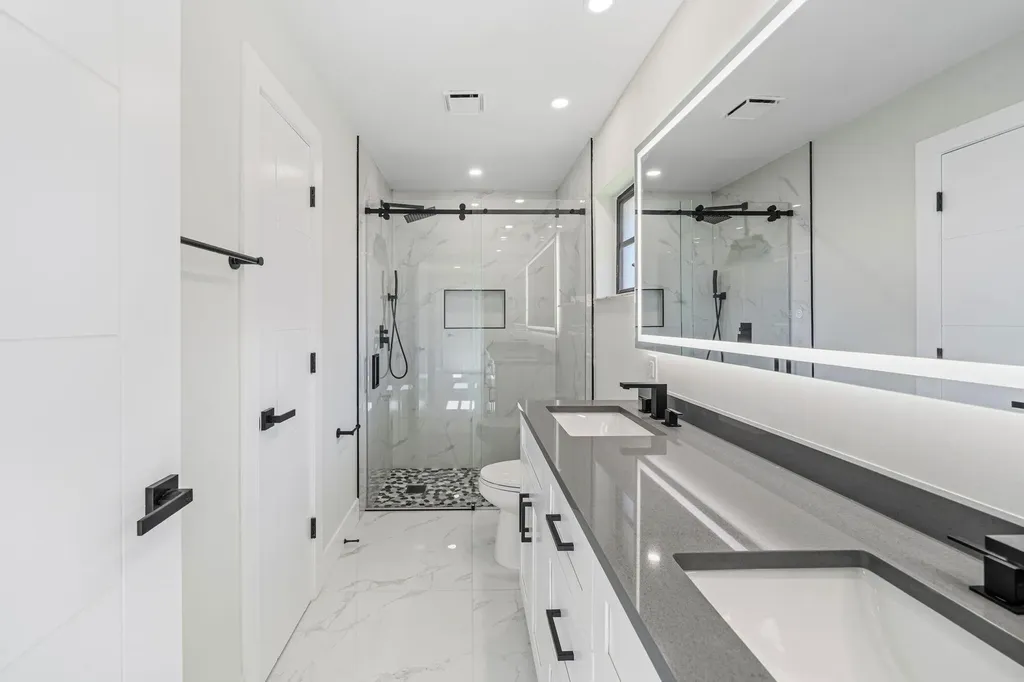 6371 Kings Gate Circle Delray Beach FL 33484