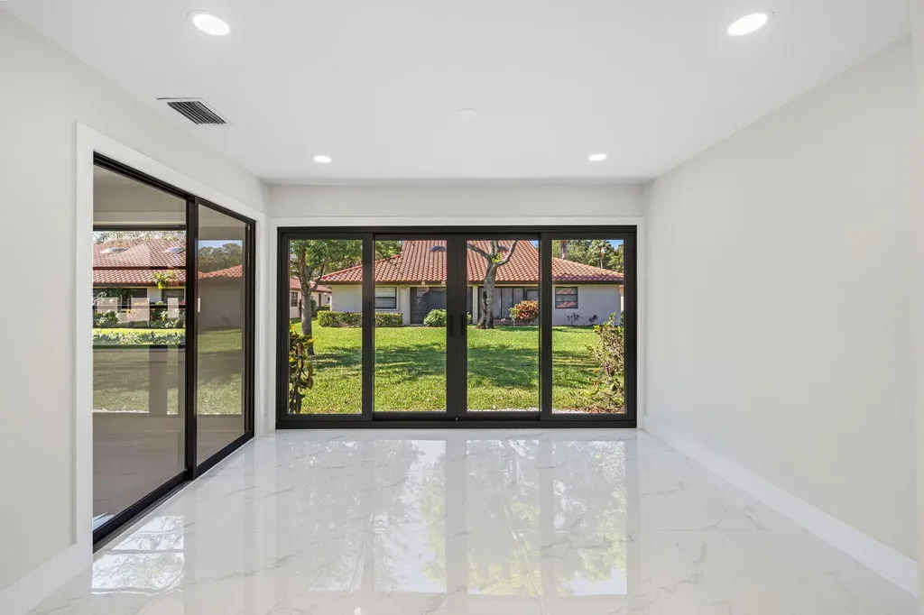 6371 Kings Gate Circle Delray Beach FL 33484