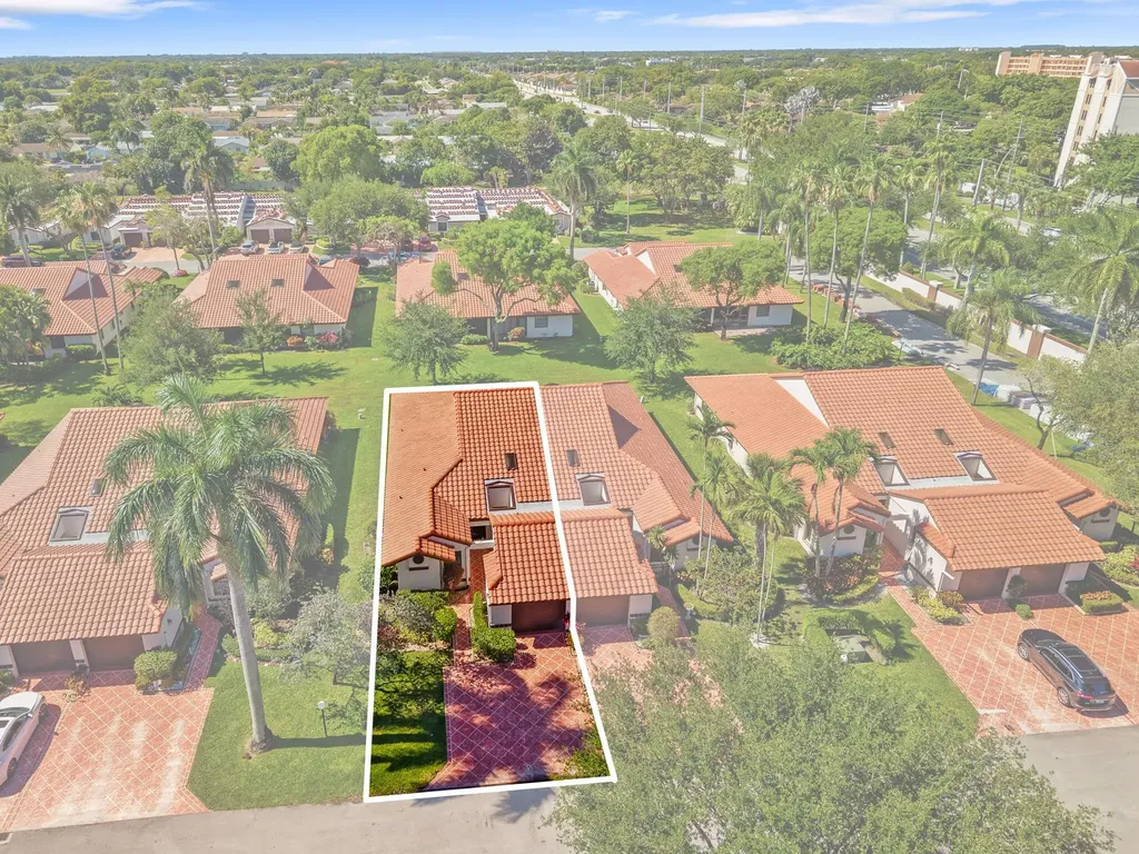 6371 Kings Gate Circle Delray Beach FL 33484