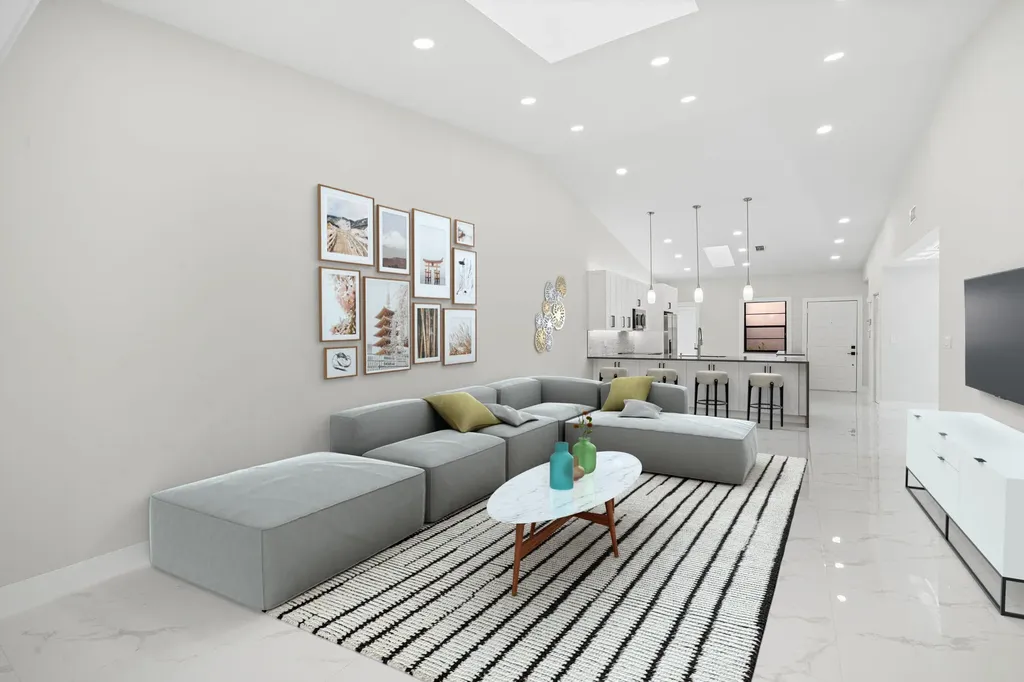6371 Kings Gate Circle Delray Beach FL 33484