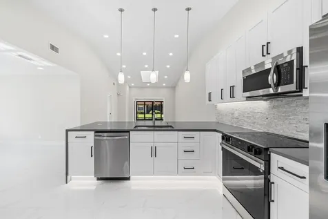 6371 Kings Gate Circle Delray Beach FL 33484