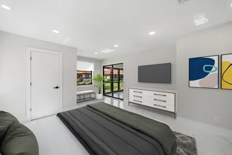 6371 Kings Gate Circle Delray Beach FL 33484