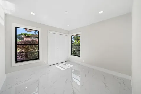 6371 Kings Gate Circle Delray Beach FL 33484