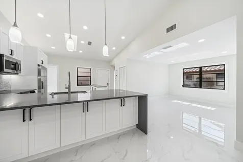 6371 Kings Gate Circle Delray Beach FL 33484