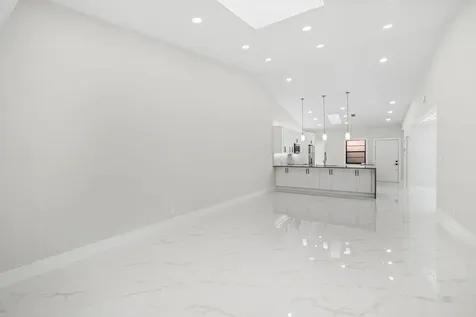 6371 Kings Gate Circle Delray Beach FL 33484