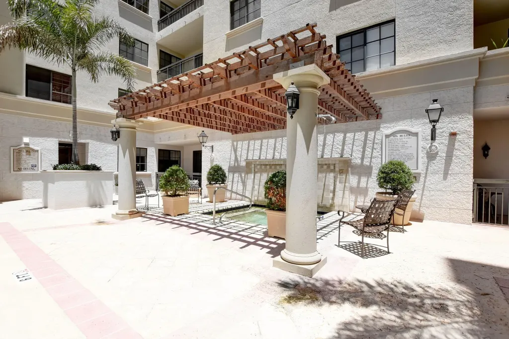 233 S Federal Highway Boca Raton FL 33432
