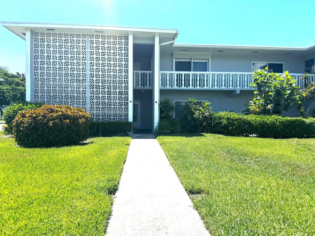310 N North Boulevard Boynton Beach FL 33435