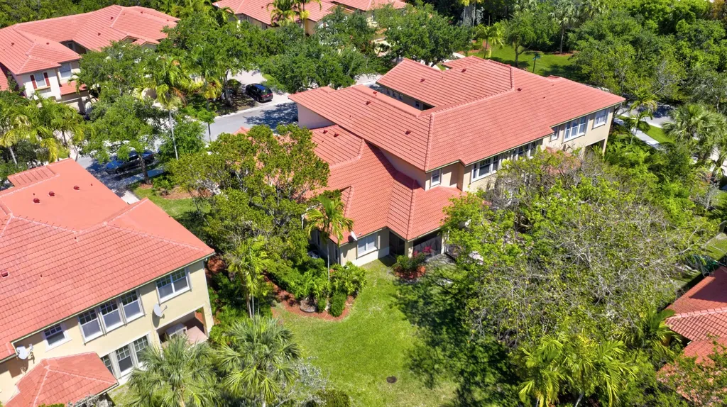 5716 NW 119th Terrace Coral Springs FL 33076