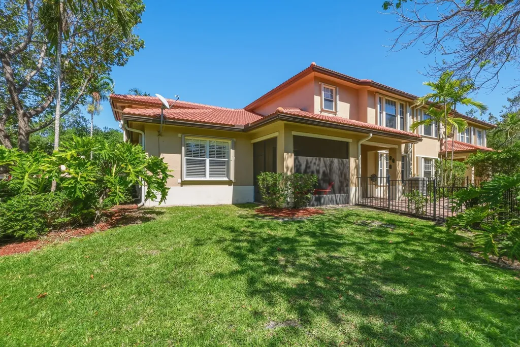 5716 NW 119th Terrace Coral Springs FL 33076