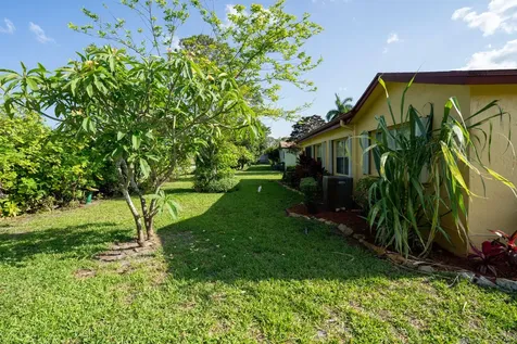 6121 Rainbow Circle Greenacres FL 33463