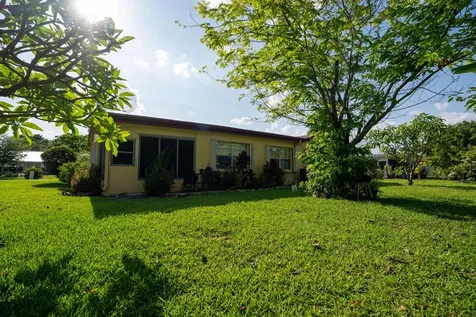 6121 Rainbow Circle Greenacres FL 33463