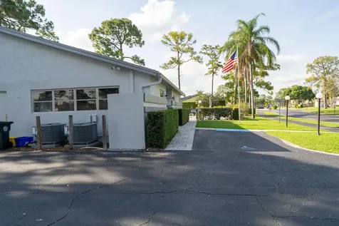 6121 Rainbow Circle Greenacres FL 33463