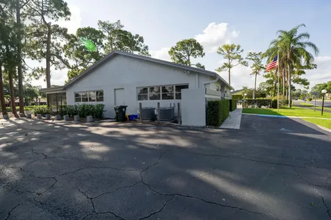 6121 Rainbow Circle Greenacres FL 33463