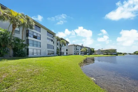1528 Whitehall Drive Davie FL 33324