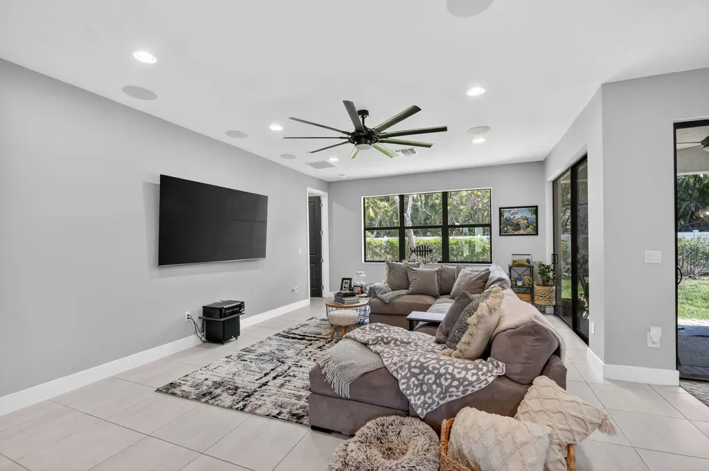 7174 Villamar Way Lake Worth FL 33463