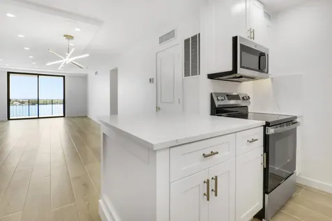 1200 Marine Way North Palm Beach FL 33408