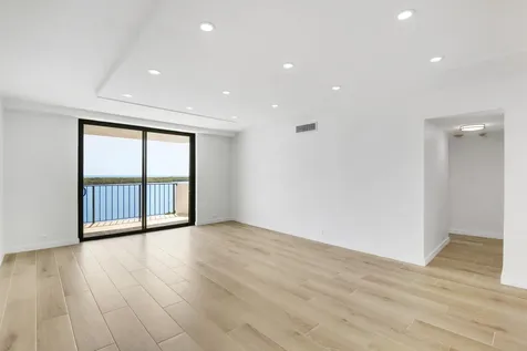 1200 Marine Way North Palm Beach FL 33408