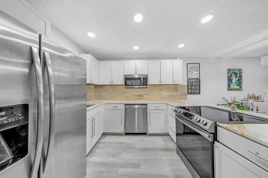 11477 NW 39th Court Coral Springs FL 33065