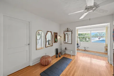 706 N Palmway Lake Worth Beach FL 33460